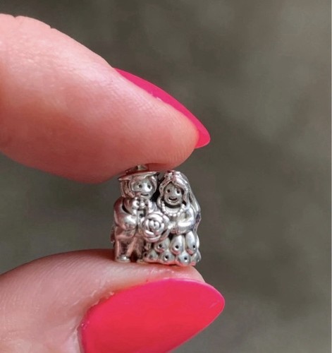 Pandora genuine charm - pandora,